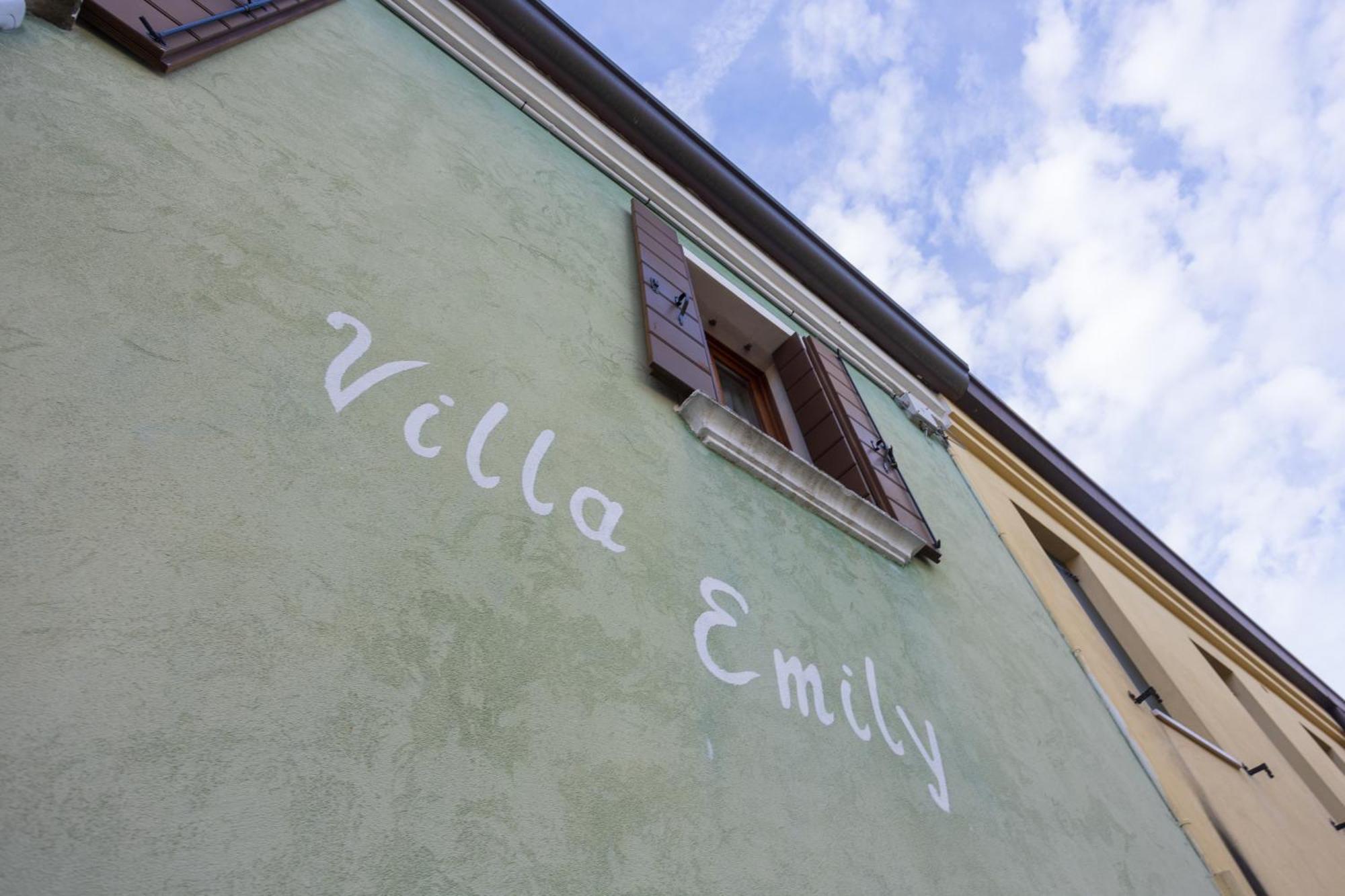 Bloom And Wood - A Zen Retreat At Emily *